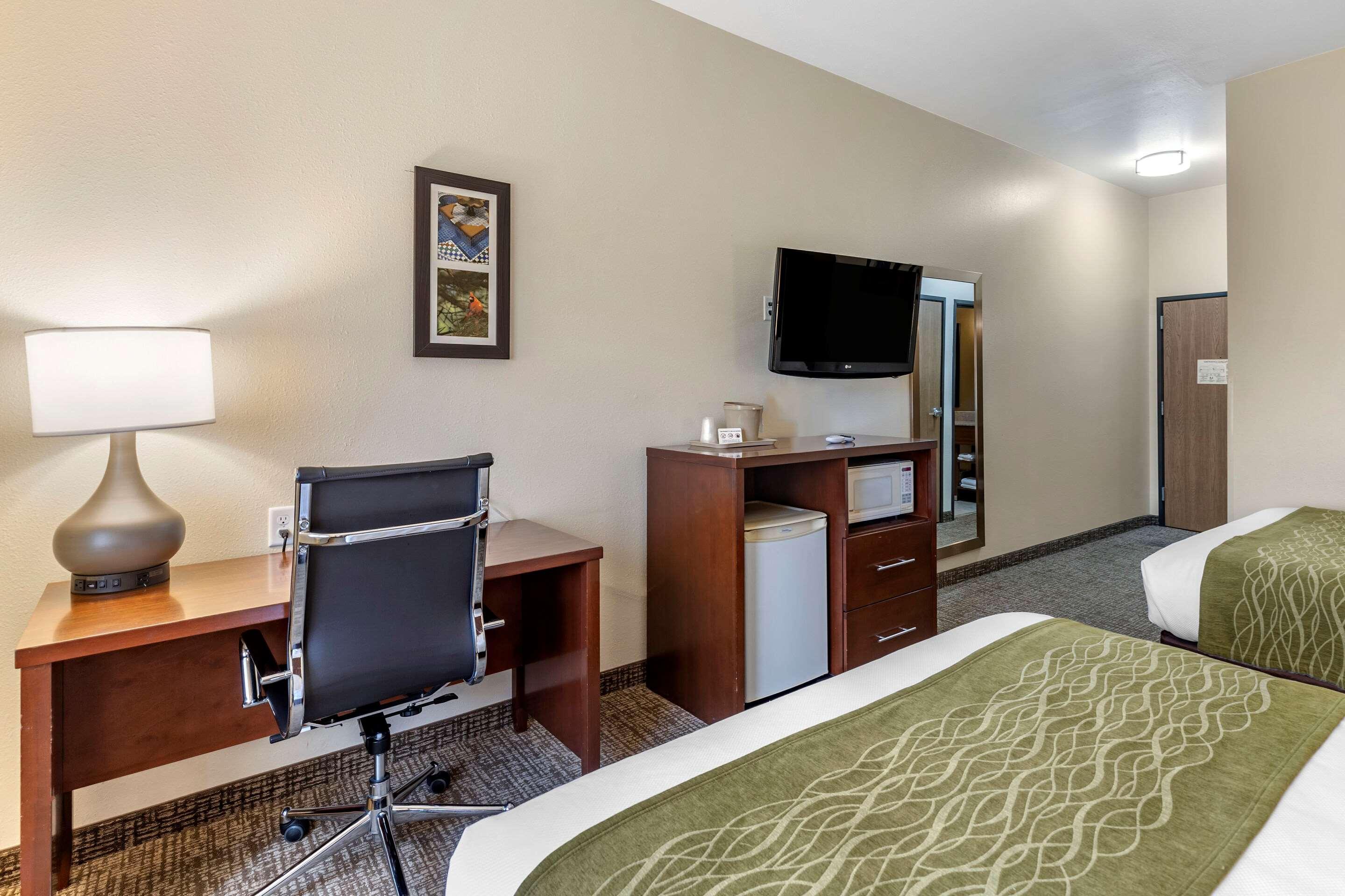Comfort Inn & Suites Greenville I-70 Exteriér fotografie