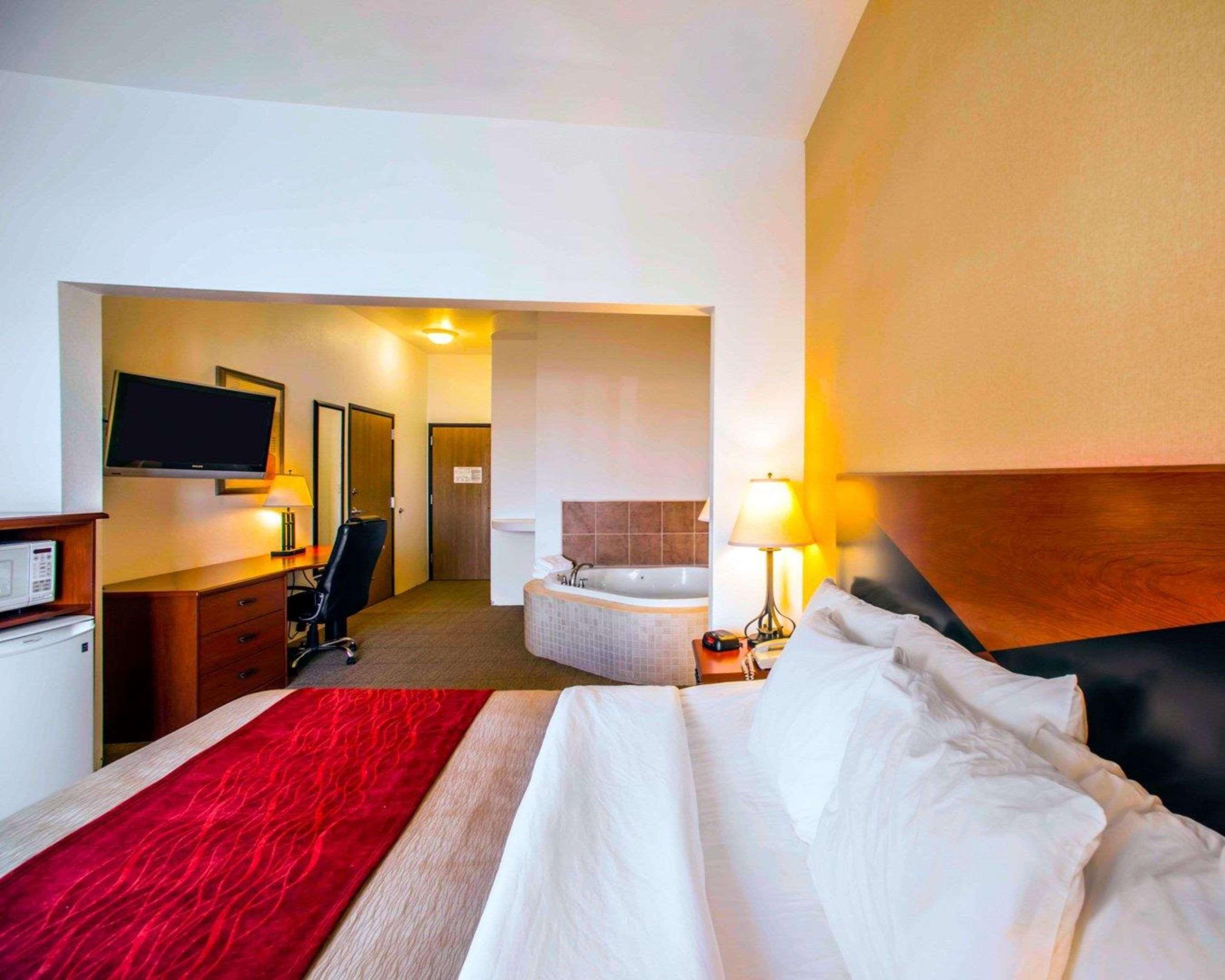 Comfort Inn & Suites Greenville I-70 Exteriér fotografie