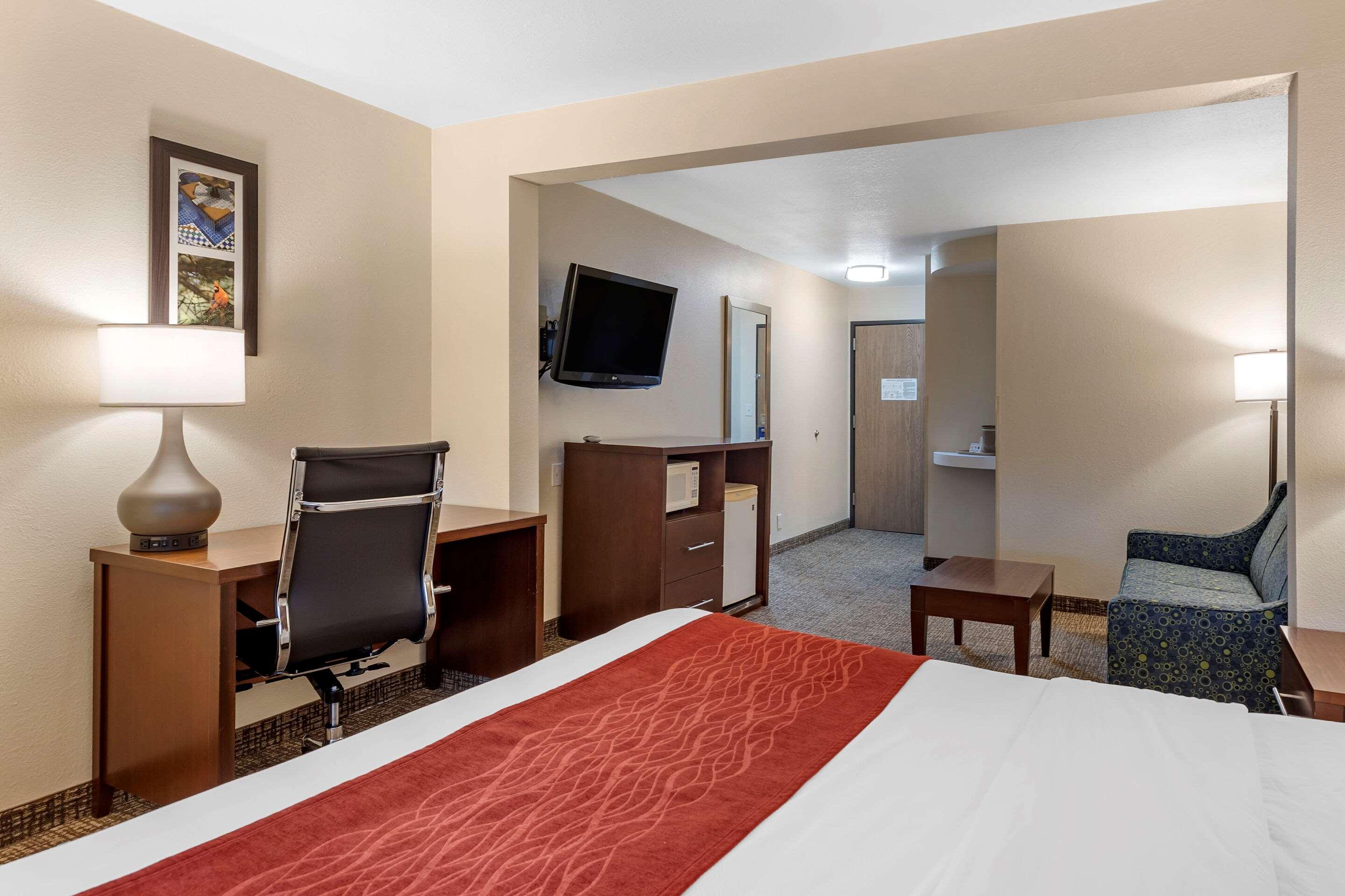 Comfort Inn & Suites Greenville I-70 Exteriér fotografie