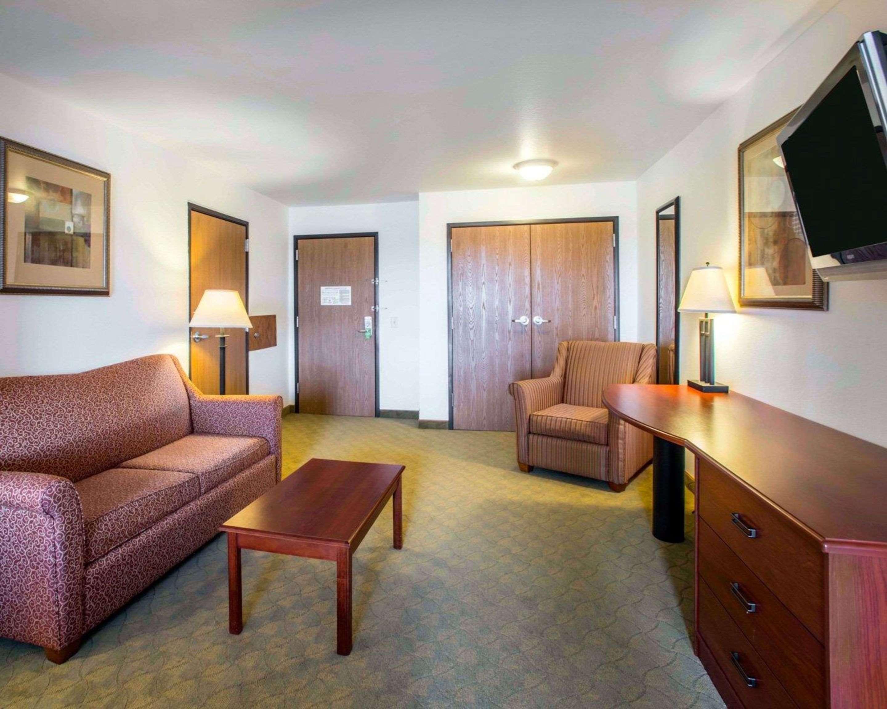 Comfort Inn & Suites Greenville I-70 Exteriér fotografie