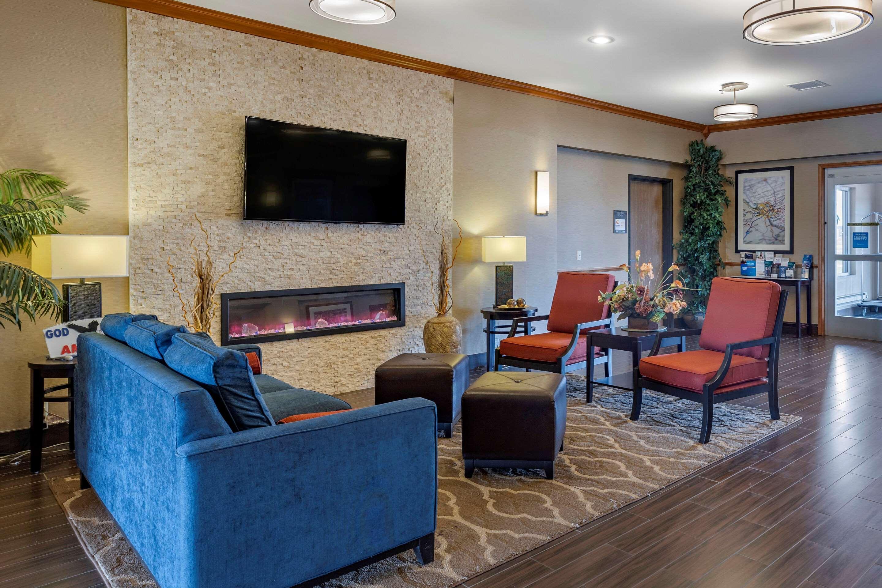 Comfort Inn & Suites Greenville I-70 Exteriér fotografie