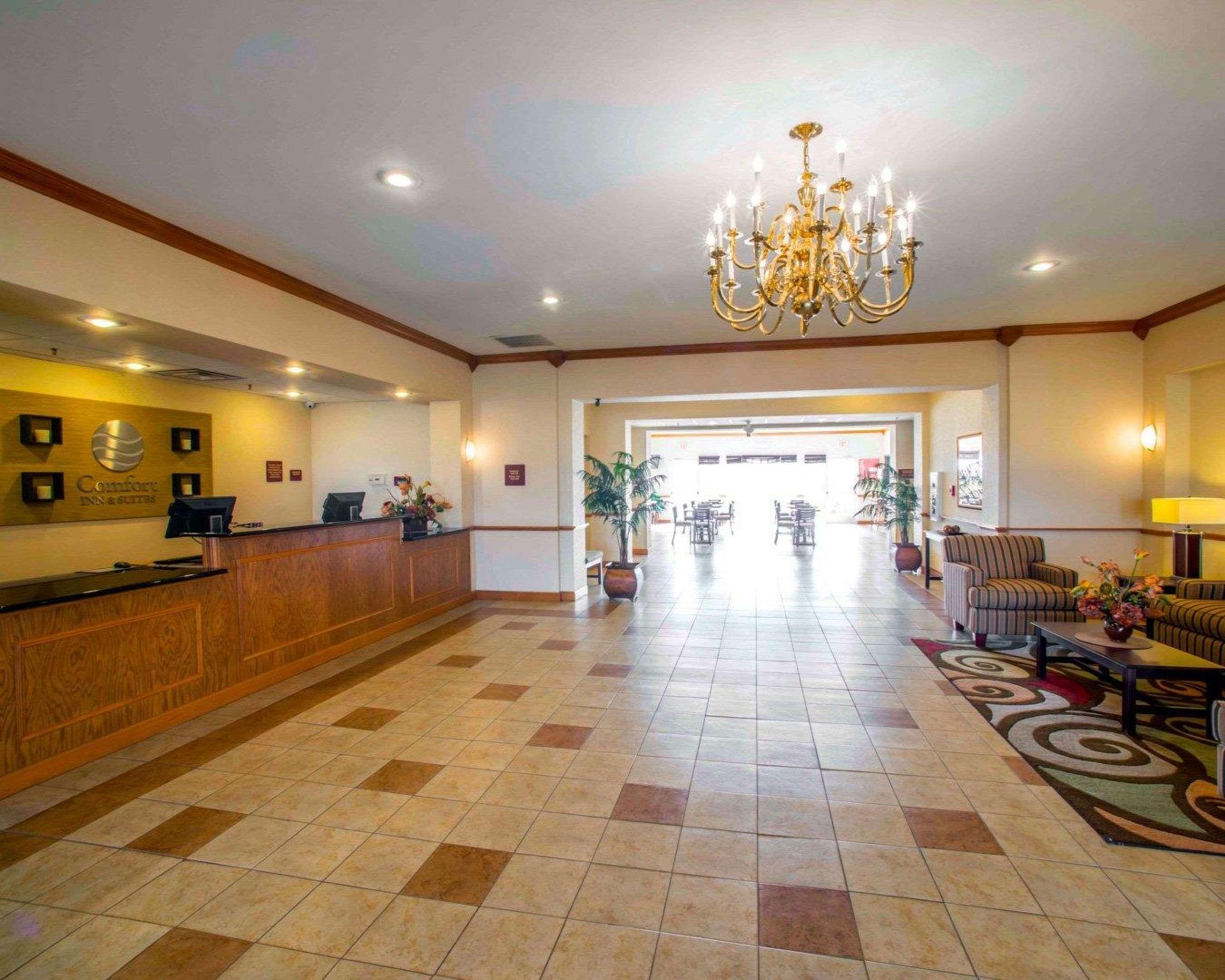 Comfort Inn & Suites Greenville I-70 Exteriér fotografie