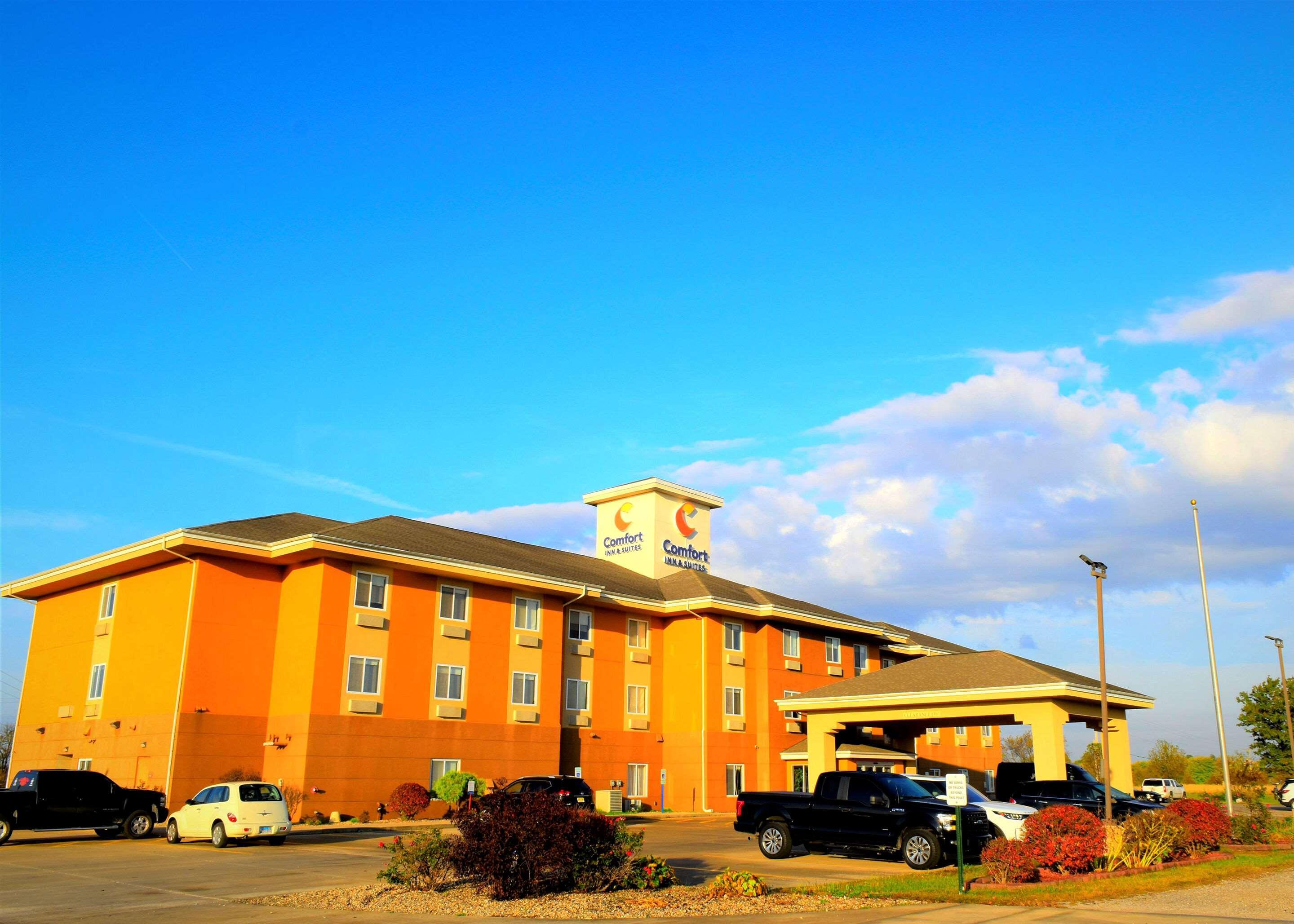 Comfort Inn & Suites Greenville I-70 Exteriér fotografie