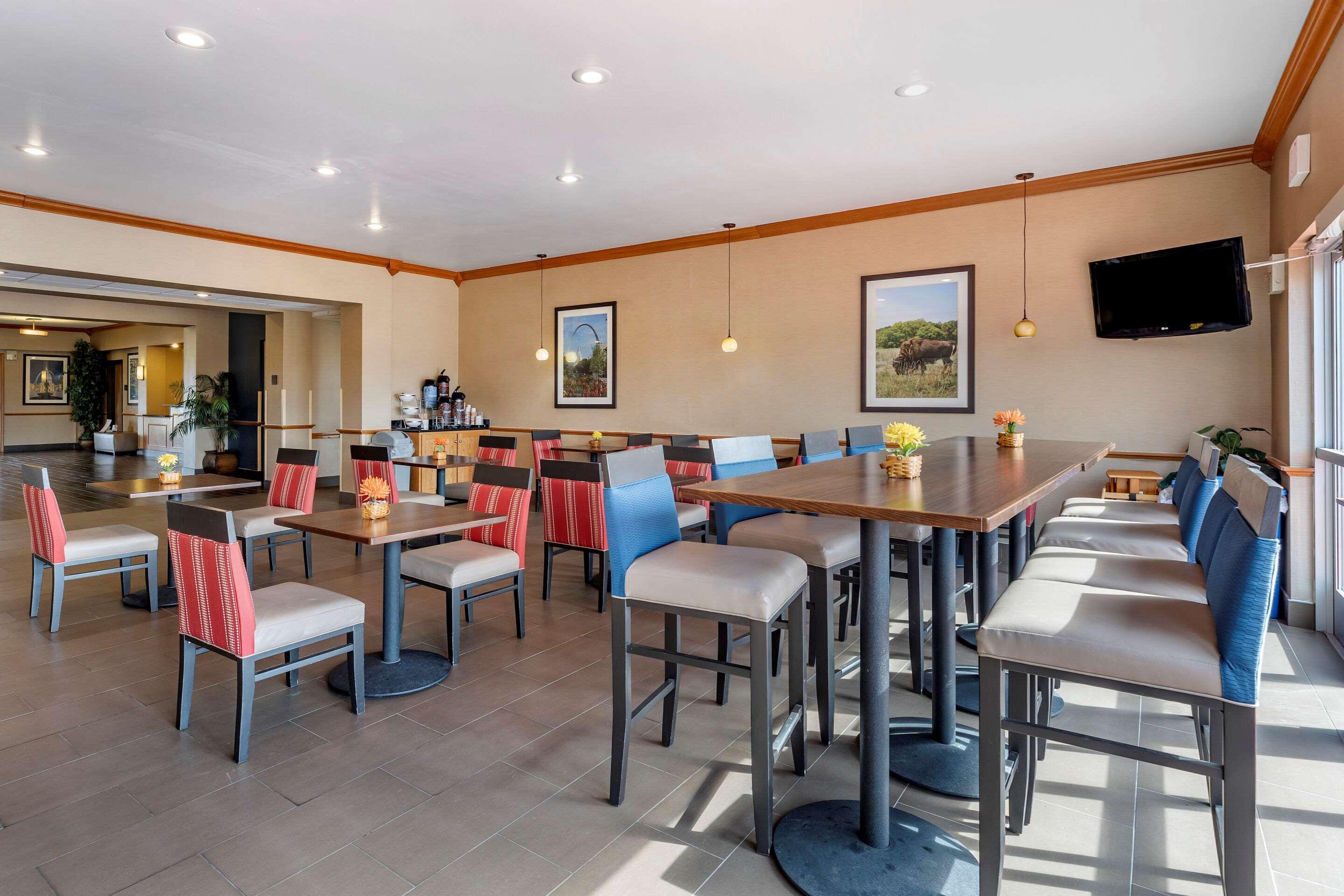 Comfort Inn & Suites Greenville I-70 Exteriér fotografie